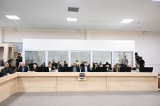 Ermənistan vətəndaşlarının şikayətləri üzrə apellyasiya məhkəməsi çıxışlarla davam etdirilib (FOTO)