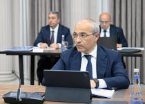 Əli Əsədovun rəhbərliyi ilə İqtisadi Şuranın iclası keçirilib (FOTO)