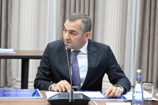 Əli Əsədovun rəhbərliyi ilə İqtisadi Şuranın iclası keçirilib (FOTO)