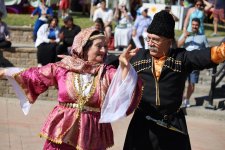 Azərbaycan mədəniyyətinin rəngarəngliyi Kanadada (FOTO)