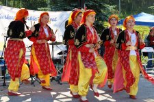 Azərbaycan mədəniyyətinin rəngarəngliyi Kanadada (FOTO)