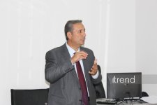 “Zərərli xarici təsirlərə və saxta xəbərlərə qarşı sayıqlığın artırılmasına dəstək” layihəsi çərçivəsində növbəti tədbir keçirib (FOTO/VİDEO)