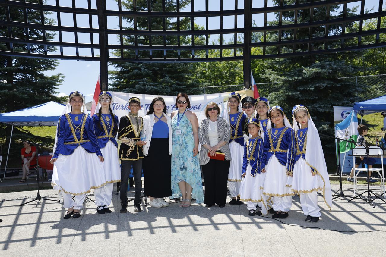 Azərbaycan mədəniyyətinin rəngarəngliyi Kanadada (FOTO)