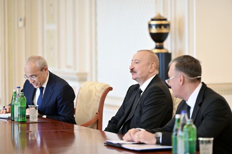 Prezident İlham Əliyev bir sıra beynəlxalq qurumların rəhbər şəxslərini qəbul edib (FOTO)
