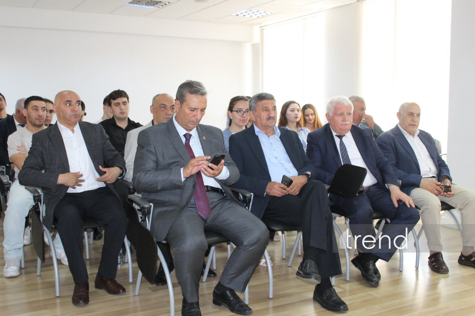 “Zərərli xarici təsirlərə və saxta xəbərlərə qarşı sayıqlığın artırılmasına dəstək” layihəsi çərçivəsində növbəti tədbir keçirib (FOTO/VİDEO)