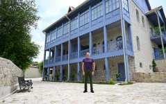Prezident İlham Əliyev Şuşada “Yasəmən” hotelinin yeni korpusları ilə tanış olub (FOTO)