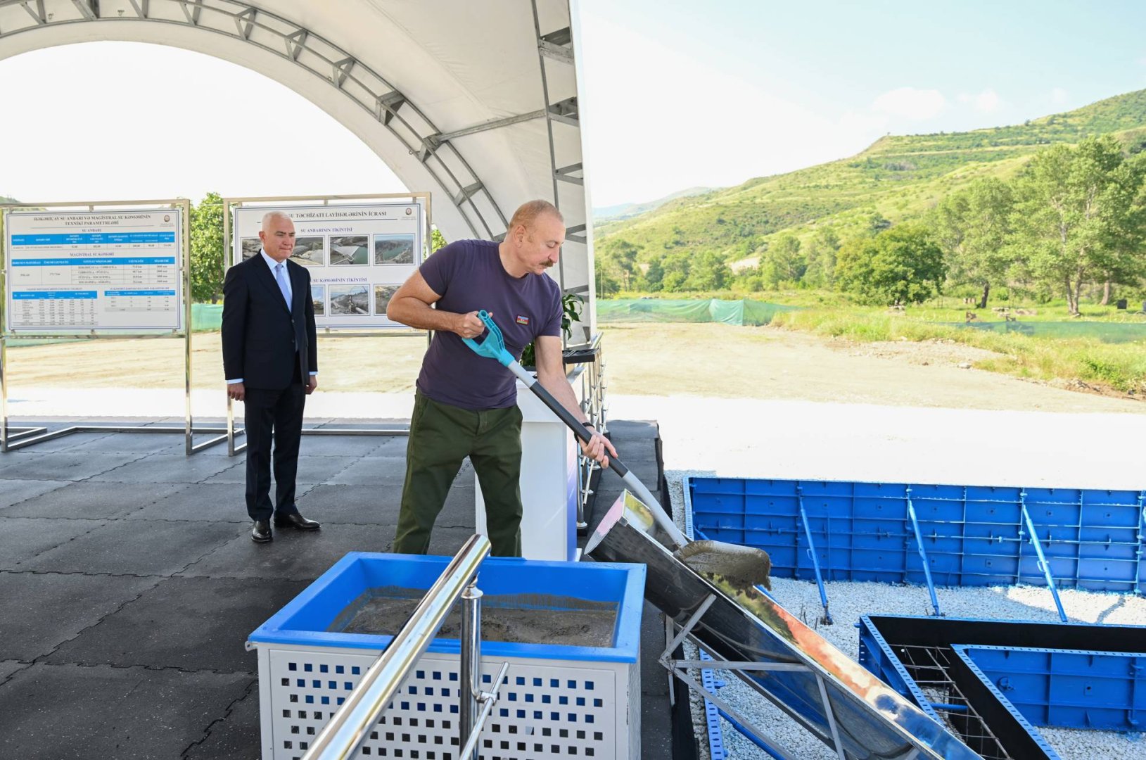 Prezident İlham Əliyev Laçında “Həkəriçay” su anbarının təməlini qoyub (FOTO)