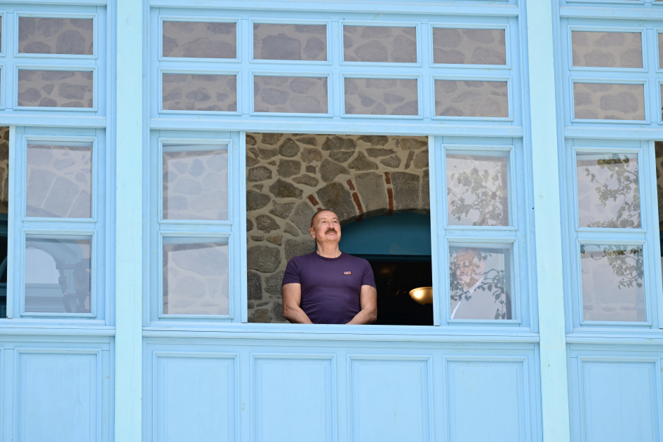 Prezident İlham Əliyev Şuşada “Sadıqcanın evi”nin bərpadan sonra açılışında iştirak edib (FOTO)