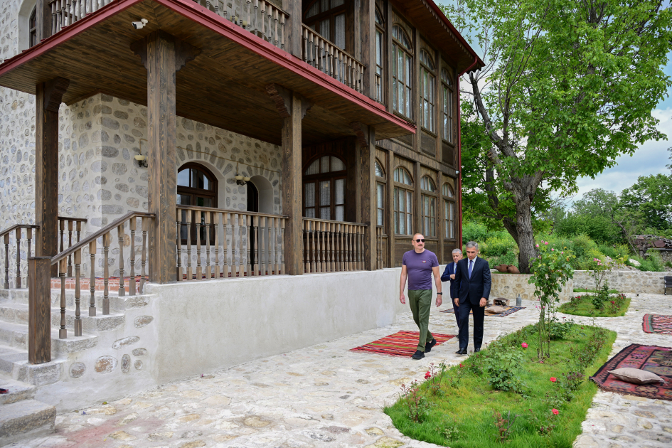 Prezident İlham Əliyev Şuşada “Yasəmən” hotelinin yeni korpusları ilə tanış olub (FOTO)