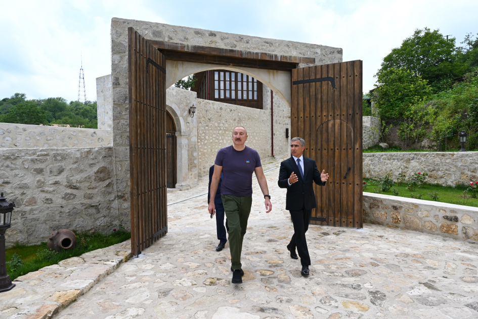 Prezident İlham Əliyev Şuşada “Yasəmən” hotelinin yeni korpusları ilə tanış olub (FOTO)