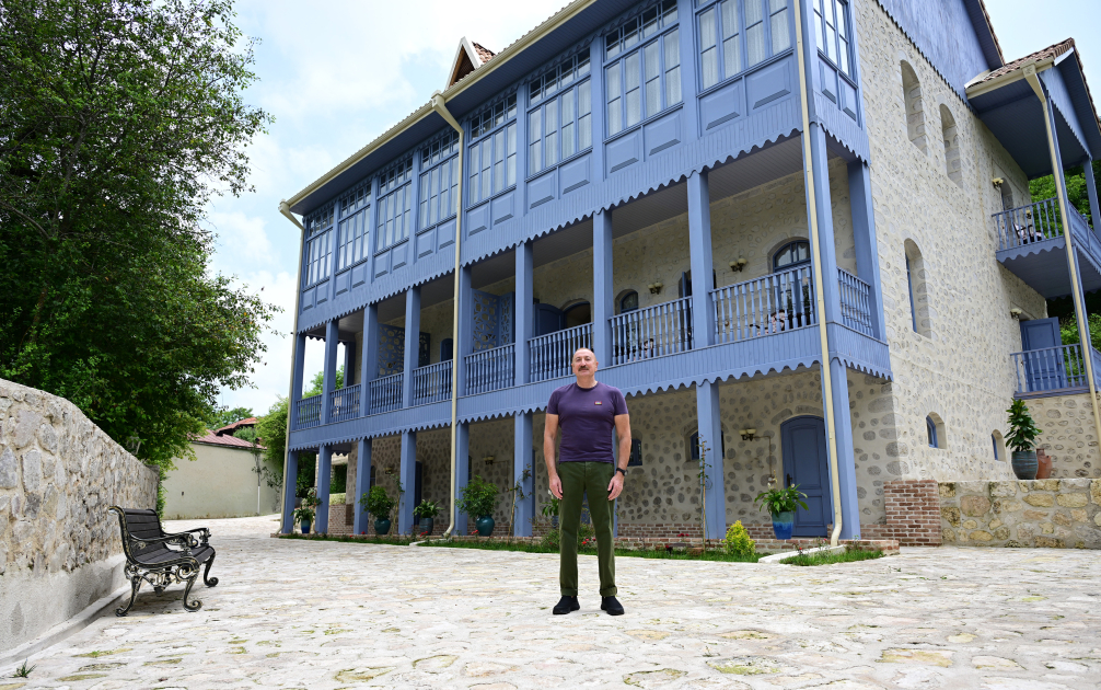 Prezident İlham Əliyev Şuşada “Yasəmən” hotelinin yeni korpusları ilə tanış olub (FOTO)