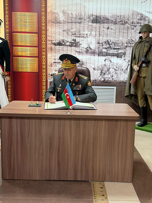 Azərbaycan Ordusunun Baş Qərargah rəisi Belarusda rəsmi səfərdədir (FOTO)