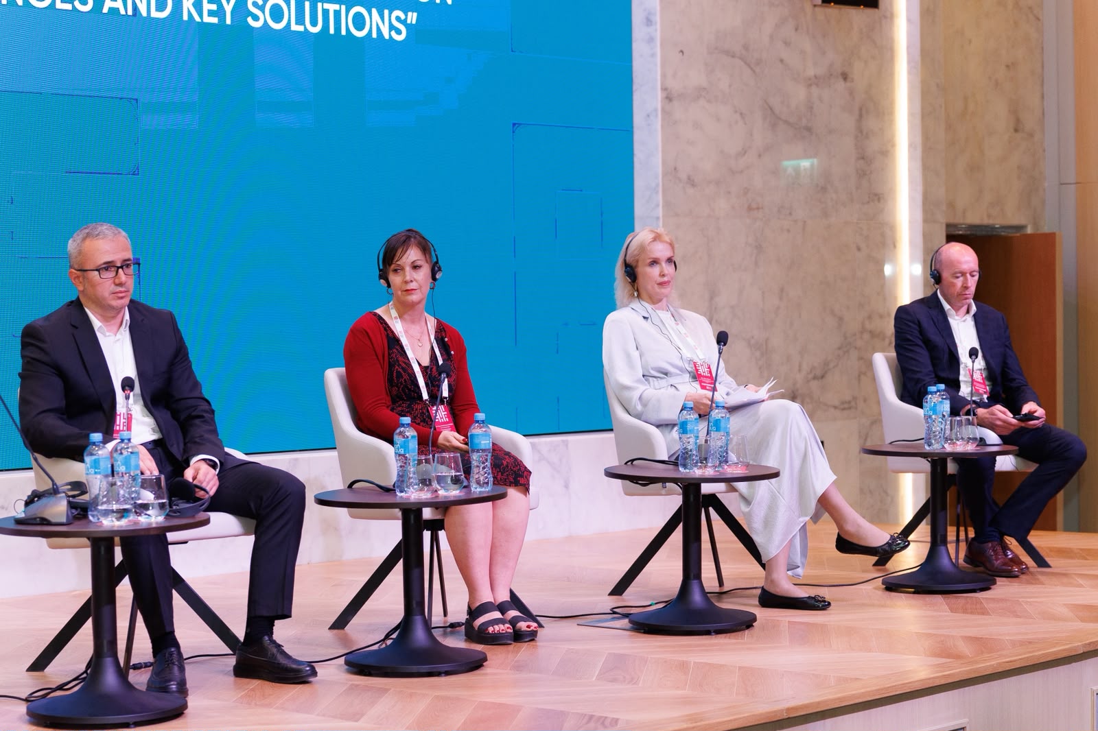 Şuşa Qlobal Media Forumu çərçivəsində "Rəqəmsal platformalarda təhlükəsiz informasiya mühiti: Müasir çağırışlar və vacib həllər" mövzusunda tədbir keçirilib (FOTO)