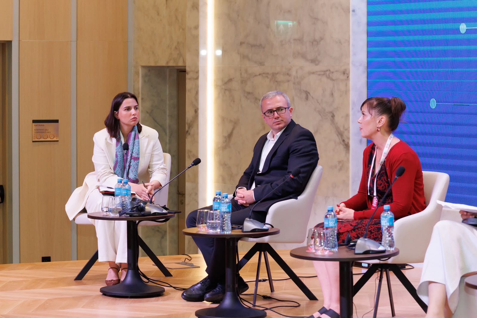 Şuşa Qlobal Media Forumu çərçivəsində "Rəqəmsal platformalarda təhlükəsiz informasiya mühiti: Müasir çağırışlar və vacib həllər" mövzusunda tədbir keçirilib (FOTO)