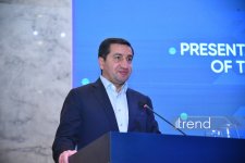IV Şuşa Qlobal Media Forumu çərçivəsində D-8 Media Mükəmməllik Mərkəzinin konsepsiyasının təqdimatı keçirilir (FOTO)