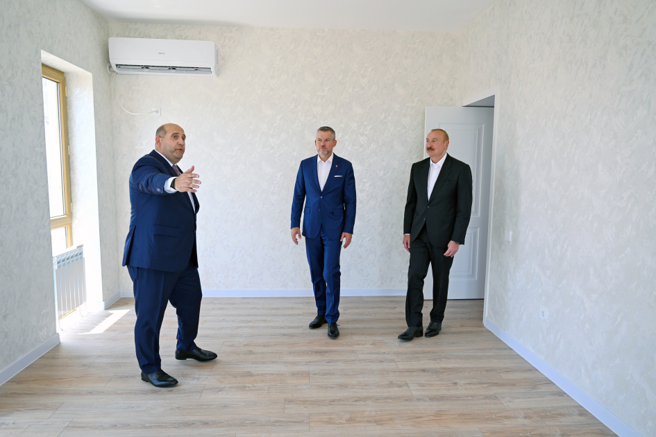 Prezident İlham Əliyev və Slovakiya Prezidenti Peter Pelleqrini Ağdamın Baş Qərvənd kəndində görülən işlərlə tanış olublar (FOTO)