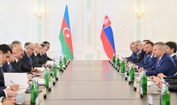 Prezident İlham Əliyevin Şuşada Slovakiya Prezidenti ilə geniş tərkibdə görüşü olub (FOTO)