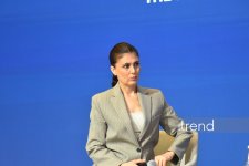 IV Şuşa Qlobal Media Forumu çərçivəsində etimadın bərbasında media diplomatiyasının rolu müzakirə olunur (FOTO)