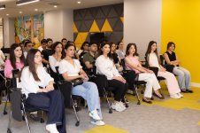 Yelo Bank-ın “Summer Challenge” yay təcrübə proqramı başladı! (FOTO)