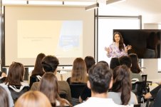 Yelo Bank-ın “Summer Challenge” yay təcrübə proqramı başladı! (FOTO)