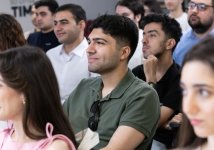 Yelo Bank-ın “Summer Challenge” yay təcrübə proqramı başladı! (FOTO)