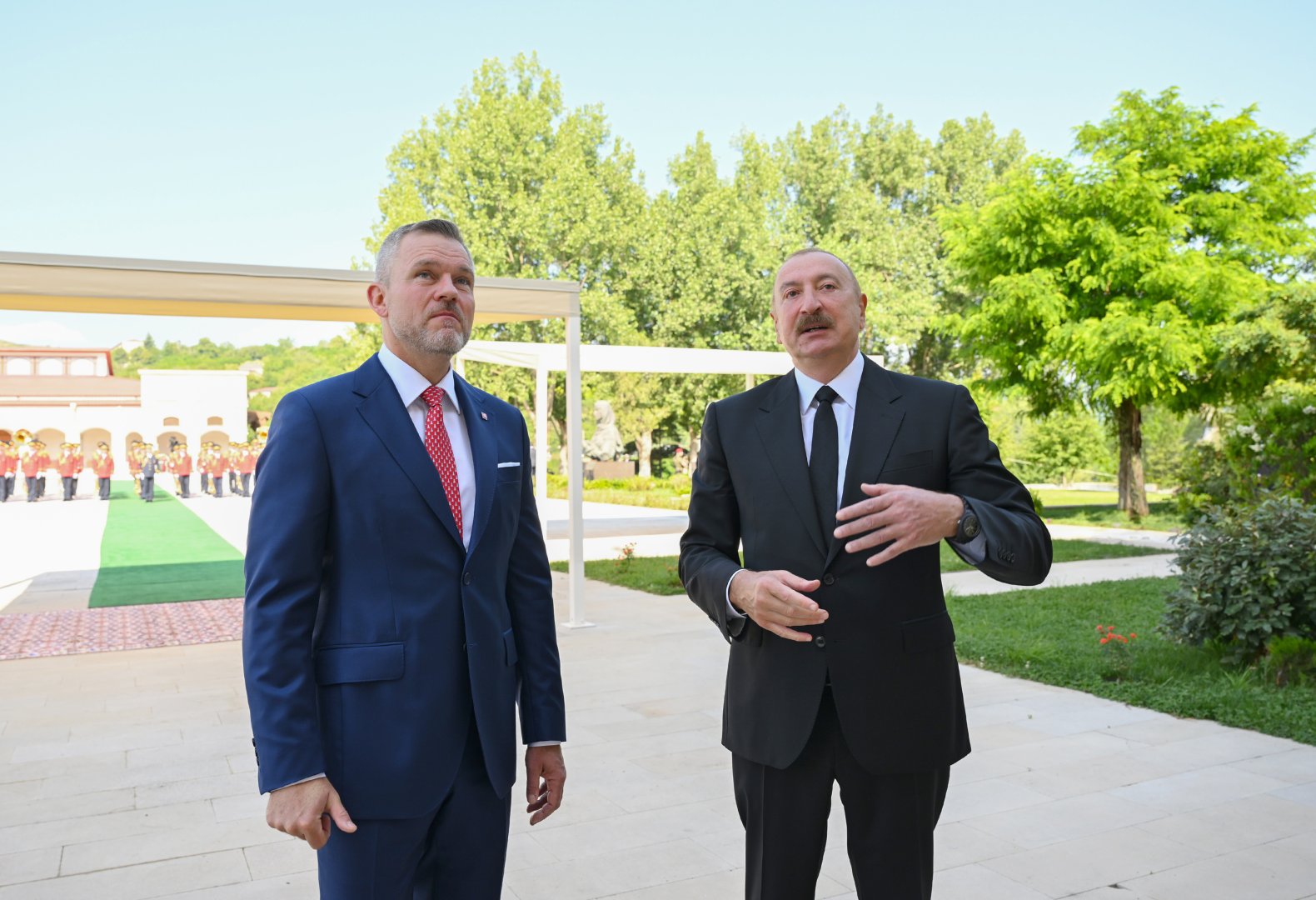Slovakiya Prezidenti Peter Pelleqrininin Şuşada rəsmi qarşılanma mərasimi olub (FOTO)