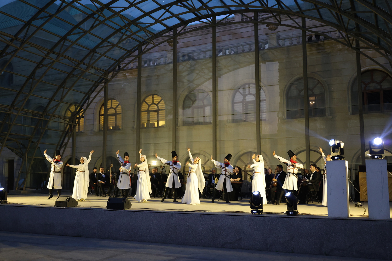 Musiqi eyni dildə danışanda: Azərbaycan və Özbəkistan Gəncə səhnəsində görüşdü (FOTO)