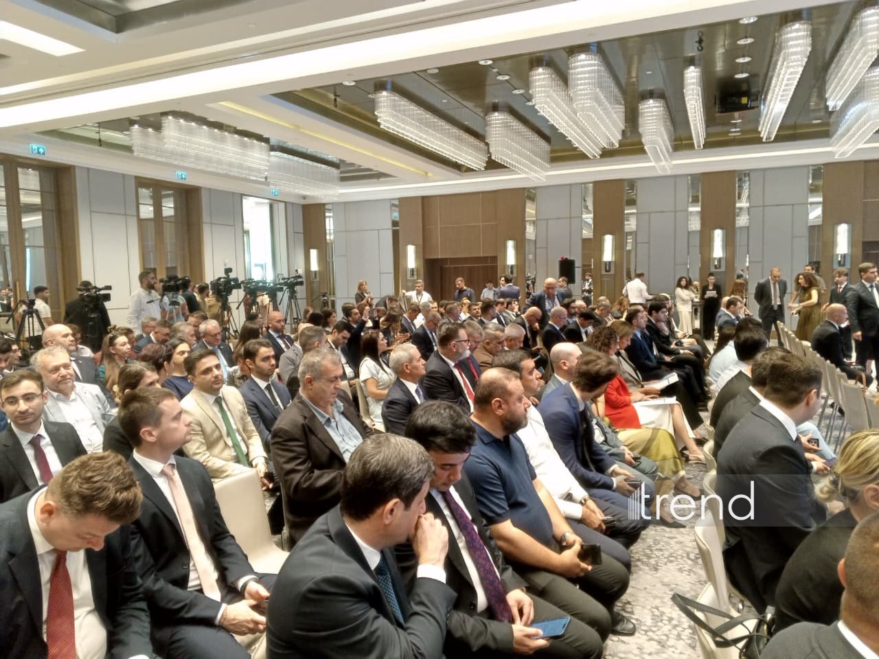 Bakıda Azərbaycan-Slovakiya biznes-forumu keçirilir (FOTO)
