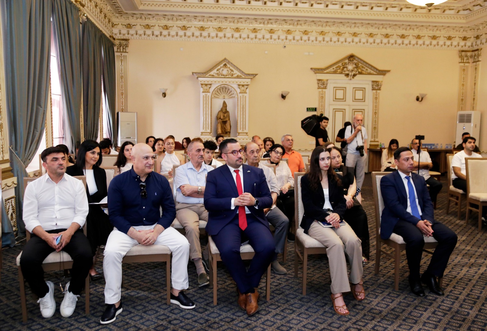 Diasporla İş üzrə Dövlət Komitəsində Azərbaycan və İsrail kinematoqrafçılarının birgə layihəsi təqdim olunub (FOTO)