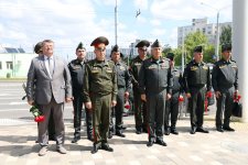 Kərim Vəliyev Belarusda bir sıra hərbi obyektlərdə olub (FOTO)