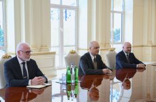 Prezident İlham Əliyev “John Deere” şirkətinin nümayəndə heyətini qəbul edib (FOTO)