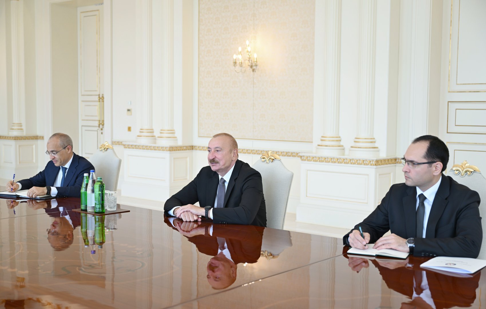 Prezident İlham Əliyev “John Deere” şirkətinin nümayəndə heyətini qəbul edib (FOTO)
