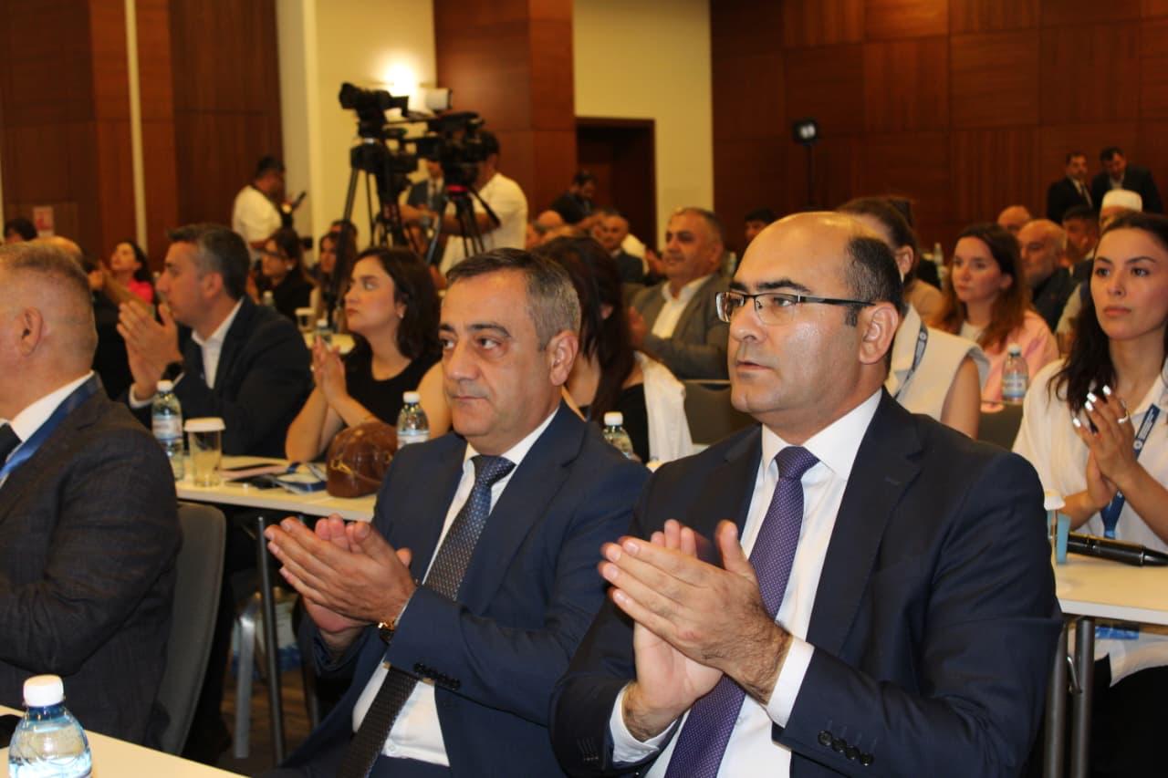 Qusarda “Dini mövzuların mediada təqdimatı: dini sabitliyin qorunmasında birgə məsuliyyət” mövzusunda konfrans keçirilib (FOTO)
