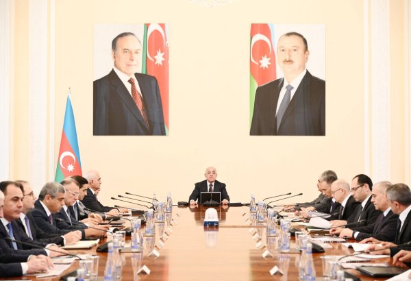 Nazirlər Kabinetində əhalinin siyahıyaalınmasına dair iclas keçirilib (YENİLƏNİB) (FOTO)