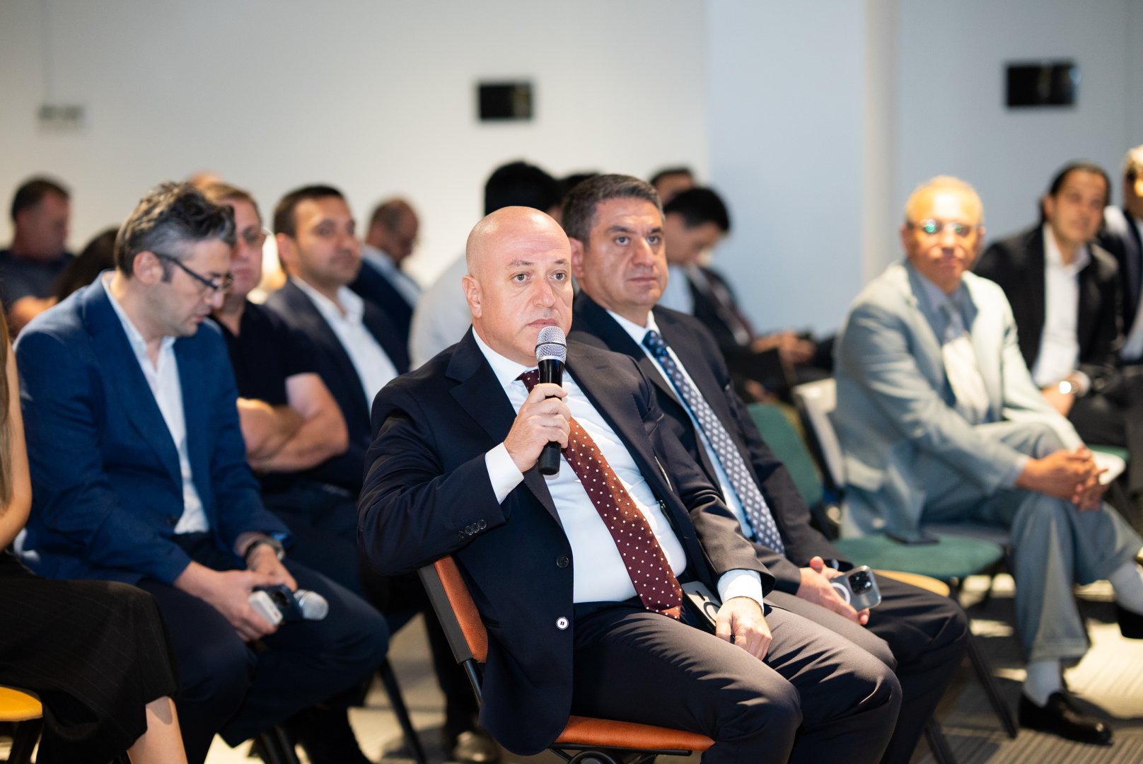 İnnovasiya ekosisteminə dair qanunvericilik təşəbbüsləri ilə bağlı ictimai dinləmə keçirilib (FOTO)