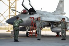 HHQ-nin aviasiya bölmələrində təlim-məşq uçuşları icra olunub (FOTO)
