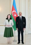 Prezident İlham Əliyev İrlandiyanın Azərbaycanda yeni təyin olunmuş səfirinin etimadnaməsini qəbul edib (FOTO)