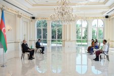 Prezident İlham Əliyev Kambocanın Azərbaycanda yeni təyin olunmuş səfirinin etimadnaməsini qəbul edib (FOTO/VİDEO)