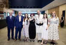 Heydər Əliyev Fondunun vitse-prezidenti Leyla Əliyeva Budapeştdə “Azərbaycan xalçaları – ənənədən müasir incəsənətə” sərgisinin təqdimatında iştirak edib (FOTO)
