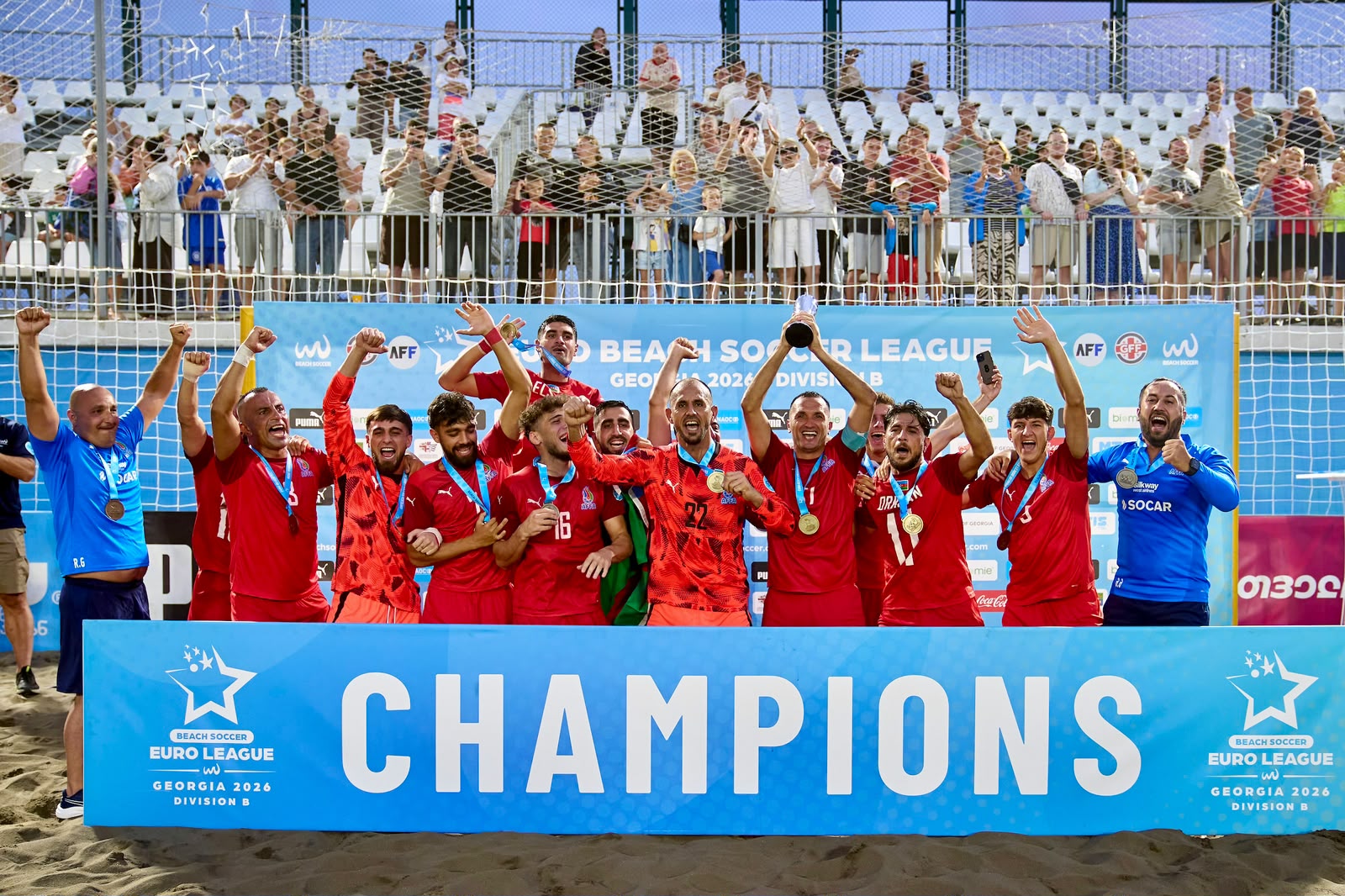 Çimərlik futbolu üzrə Azərbaycan millisi Avropa çempionatının B Liqasının qalibi olub (FOTO)