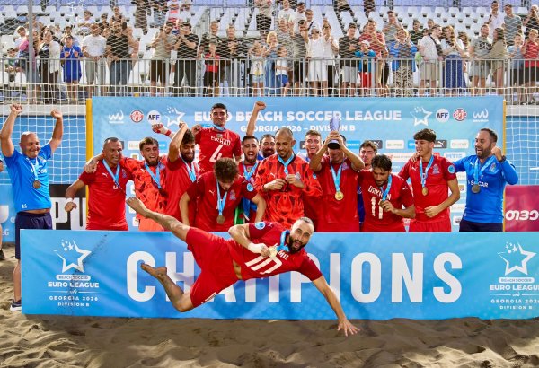 Çimərlik futbolu üzrə Azərbaycan millisi Avropa çempionatının B Liqasının qalibi olub (FOTO)