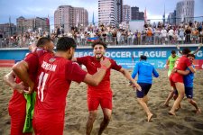 Çimərlik futbolu üzrə Azərbaycan millisi Avropa çempionatının B Liqasının qalibi olub (FOTO)