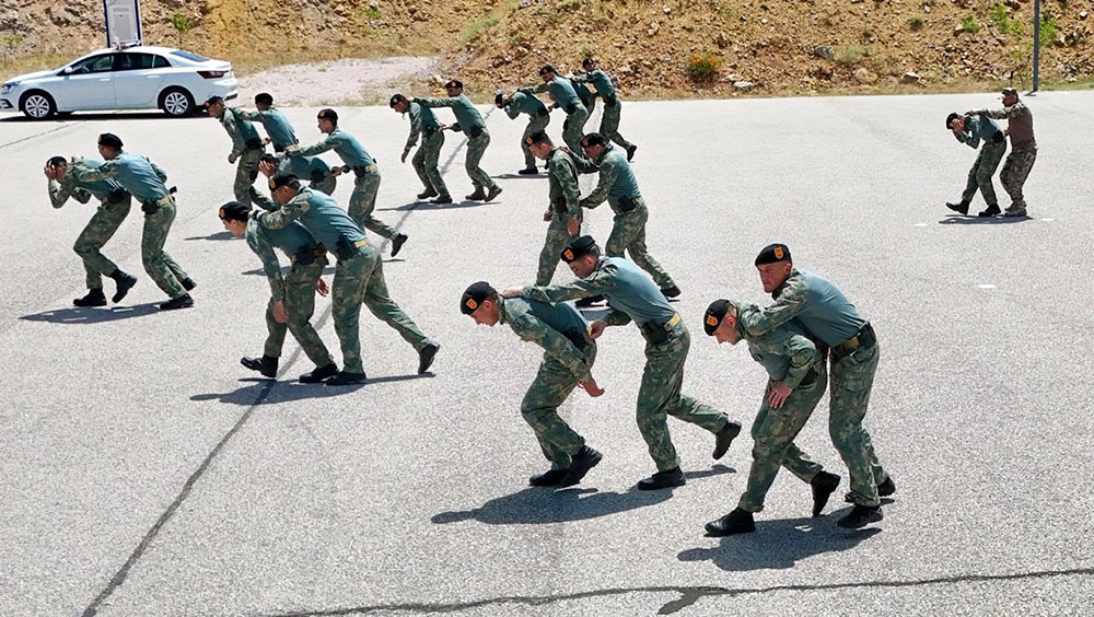 Müdafiə Nazirliyinin Hərbi Polis İdarəsinin nümayəndə heyəti Türkiyəyə səfər edib (FOTO)