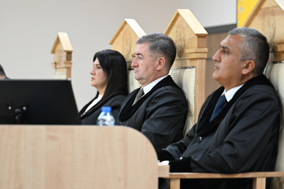 Ermənistan vətəndaşlarının şikayətləri üzrə apellyasiya məhkəməsində dövlət ittihamını müdafiə edən prokurorlar çıxışa başlayıb (FOTO)