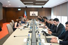 Beynəlxalq Valyuta Fondu ilə əməkdaşlığa dair məsələlər müzakirə edilib (FOTO)