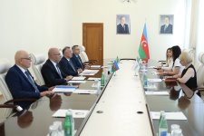 Səhiyyə naziri Qlobal Fondun nümayəndə heyəti ilə görüşüb (FOTO)