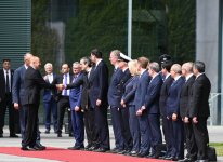 Prezident İlham Əliyevin Berlində rəsmi qarşılanma mərasimi keçirilib (FOTO)