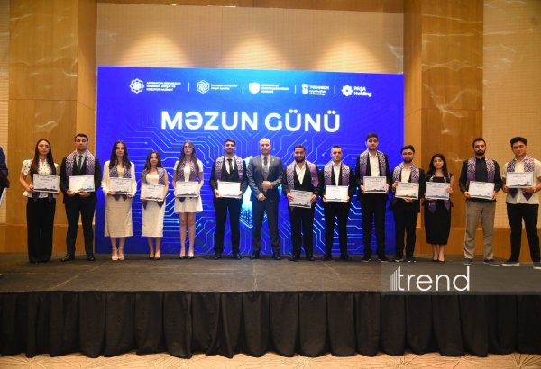 Daha 100 nəfər Azərbaycan Kibertəhlükəsizlik Mərkəzindən məzun olub (FOTO)