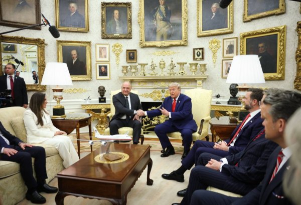 Donald Tramp Livana birbaşa uçuşların bərpa olunacağını elan edib