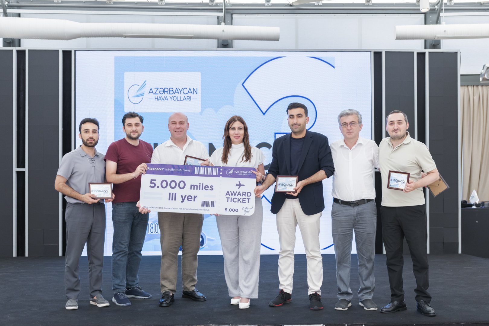 Azərbaycan Hava Yolları Milli Mətbuat Günü münasibətilə media nümayəndələri üçün intellektual yarış təşkil edib (FOTO)